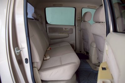 TOYOTA HILUX VIGO Double Cab 2.5E MT ปี 2008