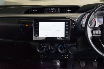 TOYOTA HILUX REVO 2.4 MID Prerunner Smartcab ปี 2022