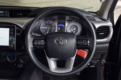 TOYOTA HILUX REVO 2.4 MID Prerunner Smartcab ปี 2022