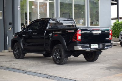 TOYOTA HILUX REVO 2.4 MID Prerunner Smartcab ปี 2022