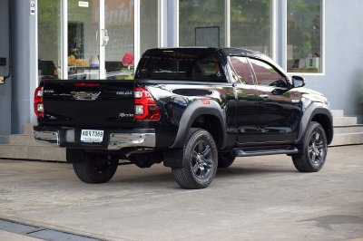 TOYOTA HILUX REVO 2.4 MID Prerunner Smartcab ปี 2022