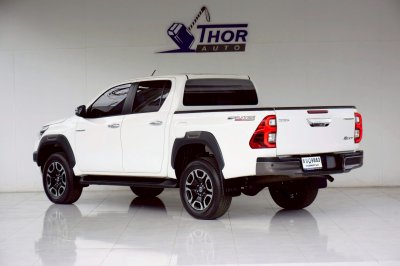 TOYOTA HILUX REVO Double Cab 2.4 MID Prerunner AT ปี 2025