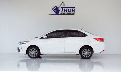 TOYOTA VIOS 1.5MID ปี 2022