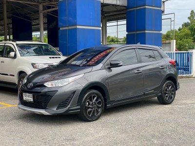 TOYOTA YARIS Hatchback 1.2 MID Cross ปี 2020