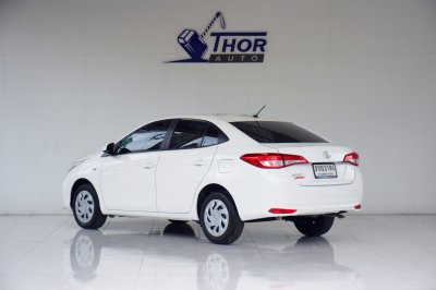 TOYOTA YARIS ATIV 1.2 Entry AT ปี 2022