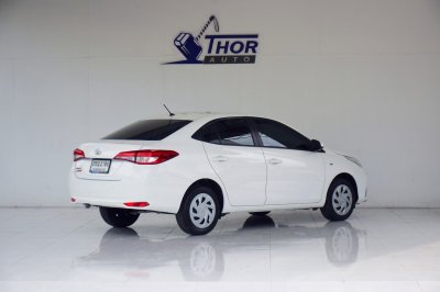 TOYOTA YARIS ATIV 1.2 Entry AT ปี 2022