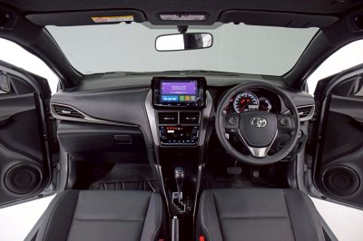 TOYOTA YARIS Hatchback 1.2 Smart ปี 2023