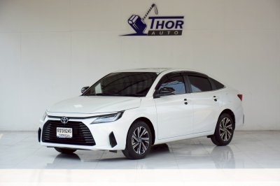 TOYOTA YARIS ATIV 1.2 Premium Luxury AT ปี 2023