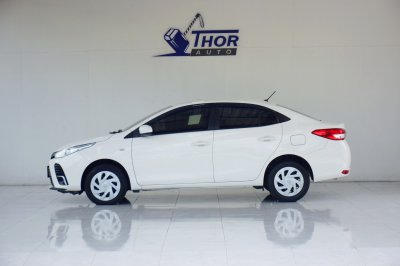 TOYOTA YARIS ATIV 1.2 Entry AT ปี 2022