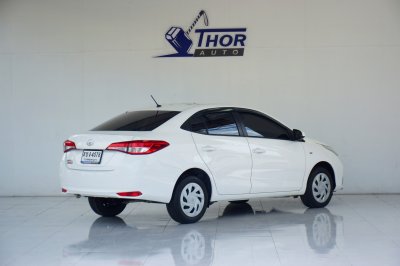 TOYOTA YARIS ATIV 1.2 Entry AT ปี 2022