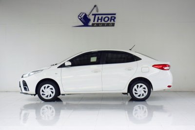 TOYOTA YARIS ATIV 1.2 Entry AT ปี 2022