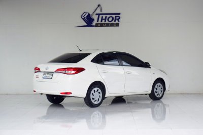 TOYOTA YARIS ATIV 1.2 Entry AT ปี 2022