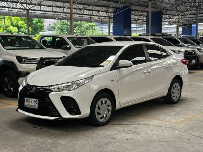 TOYOTA YARIS ATIV 1.2 Entry AT ปี 2022