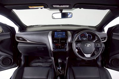TOYOTA YARIS Hatchback 1.2 Sport AT ปี 2022
