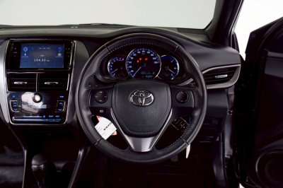TOYOTA YARIS Hatchback 1.2 Sport AT ปี 2022