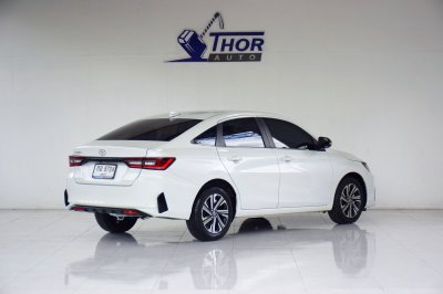 TOYOTA YARIS ATIV 1.2 Premium Luxury AT ปี 2025
