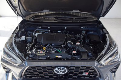 TOYOTA YARIS CROSS 1.5 HEV Premium Luxury AT ปี 2023