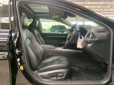 Toyota Camry 2.5 Hybrid Premium ปี2020