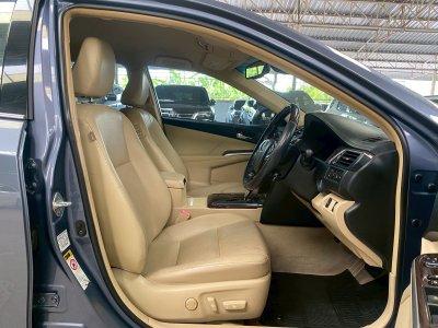 Toyota Camry 2.5 Hybrid Premium2015