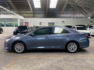Toyota Camry 2.5 Hybrid Premium2015
