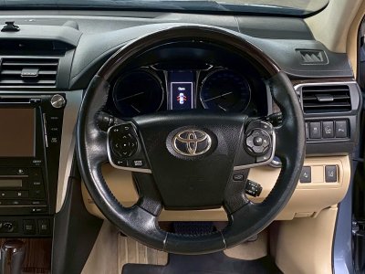 Toyota Camry 2.5 Hybrid Premium2015
