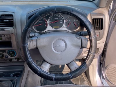 lsuzu D'Max  CAB4 3.0 SLX  ปี 2003