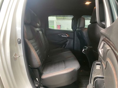 lsuzu D'Max 3.0M Vcross Hi-Lander 2023