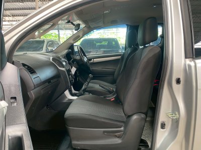 4Isuzu D-Max 2.5Z Hl-Lander Spacecab ปี 2014