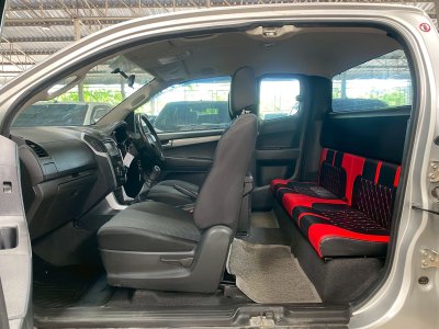 4Isuzu D-Max 2.5Z Hl-Lander Spacecab ปี 2014