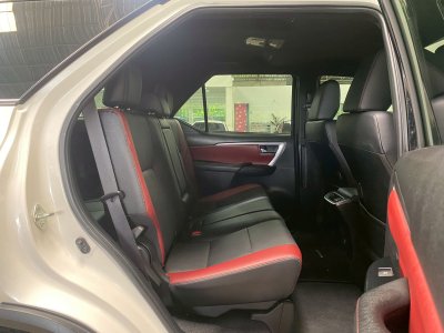 TOYOTA FORTUNER 2.4 Legender  ปี 2021จด22