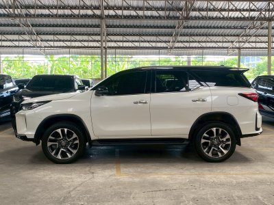 TOYOTA FORTUNER 2.4 Legender  ปี 2021จด22
