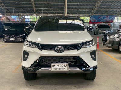 TOYOTA FORTUNER  2.4 Legender ปี 2023