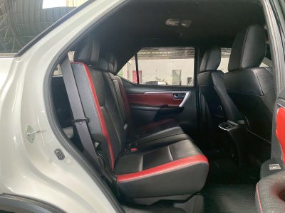 TOYOTA FORTUNER  2.4 Legender ปี 2023