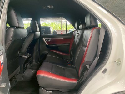 TOYOTA FORTUNER  2.4 Legender ปี 2023