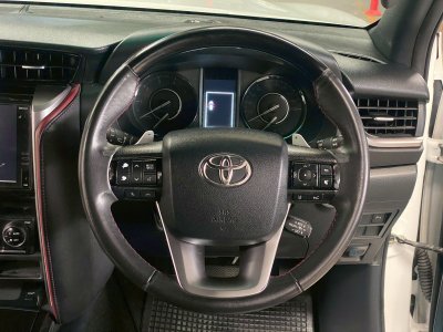 TOYOTA FORTUNER  2.4 Legender ปี 2023