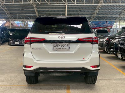 TOYOTA FORTUNER  2.4 Legender ปี 2023