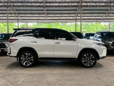 TOYOTA FORTUNER  2.4 Legender ปี 2023