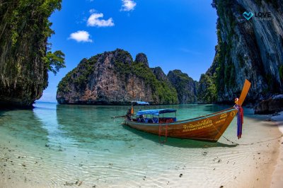 Phi Phi + Maya Bay+ Pileh lagoon+ Bamboo by Speed Boat