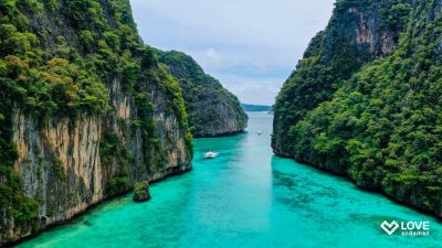 Phi Phi + Maya Bay+ Pileh lagoon+ Bamboo by Speed Boat