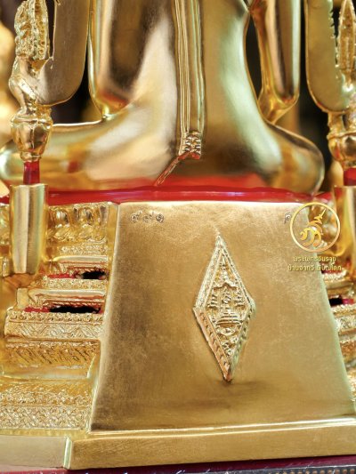 พระพทุธชินราช รุ่น เศรษฐีทวีศิลป์ ปี2568 ขนาดหน้าตัก 5.9 นิ้ว ปิดทองคำเเท้