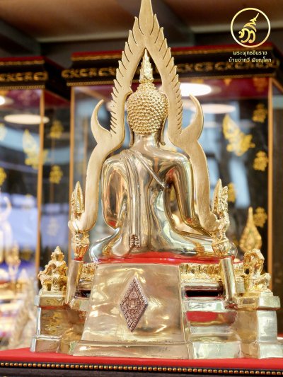 พระพุทธชินราช เนื้อทองทิพย์  ขนาดหน้าตัก 5.9 นิ้ว