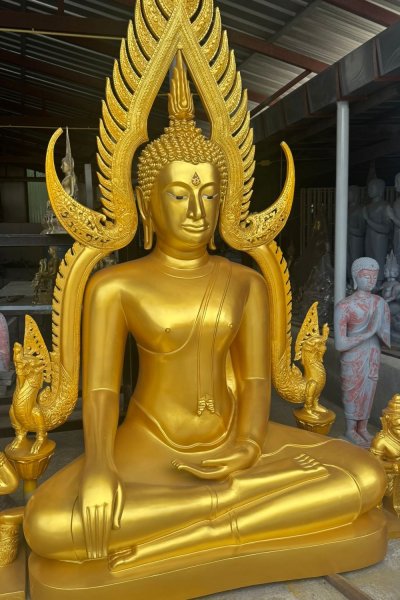 พระพุทธชินราช ขนาดหน้าตัก 49 นิ้ว ฐานเขียง