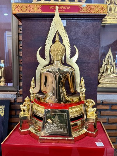 พระพุทธชินราช รุ่น มั่งมี ทวีสุข ปี2567 เนื้อทองทิพย์