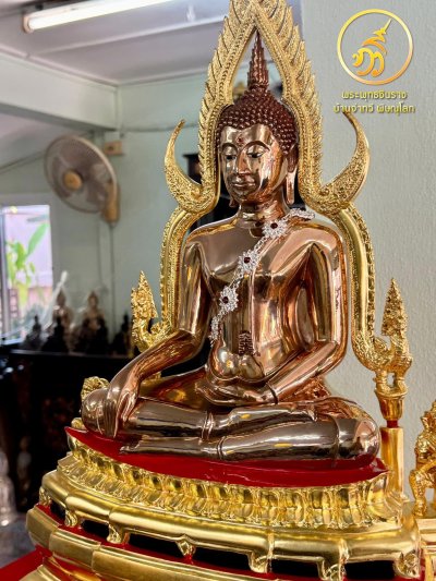 พระพุทธชินราช รุ่น มั่งมี ทวีสุข ปี2567 ขนาดหน้าตัก 9 นิ้ว บรอนซ์ พิ้งค์โกลด์