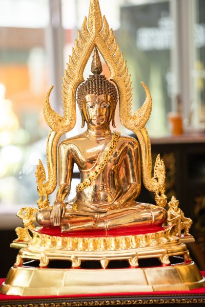 พระพุทธชินราช รุ่น มั่งมี ทวีสุข ปี2567 ขนาดหน้าตัก 16 นิ้ว