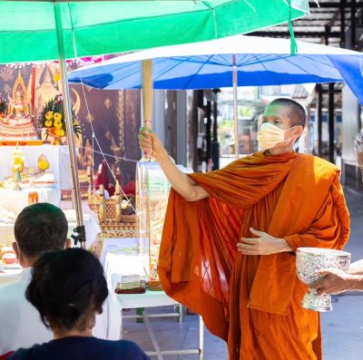 พระพุทธชินราช รุ่น ลาภ ผล พูน ทวี  2564 ขนาดหน้าตัก 9 นิ้ว รัตนชาติ
