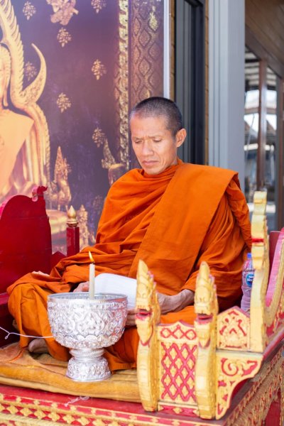 พระพุทธชินราช รุ่น ลาภ ผล พูน ทวี  2564 ขนาดหน้าตัก 9 นิ้ว รัตนชาติ