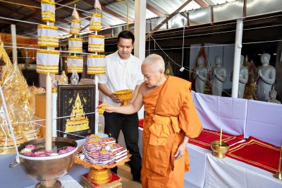 เหรียญนวะโลหะ หล่อโบราณ พระพุทธชินราช รุ่นมั่งมี ทวีสุข
