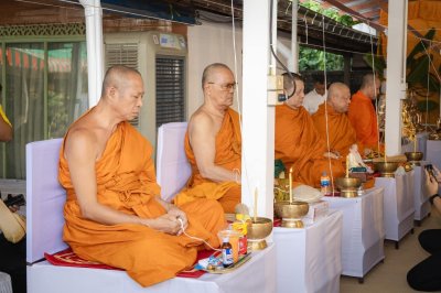 เหรียญนวะโลหะ หล่อโบราณ พระพุทธชินราช รุ่นมั่งมี ทวีสุข