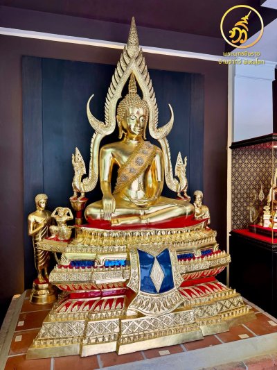 พระพุทธชินราช พระประธาน ขนาดหน้าตัก 29 นิ้ว